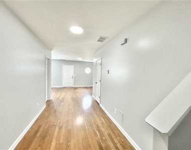 729 Wheel House Lane - Photo Thumbnail 8