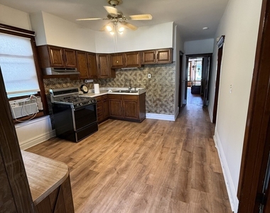 2448 W Gunnison Street - Photo Thumbnail 13