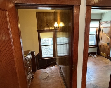 2448 W Gunnison Street - Photo Thumbnail 17