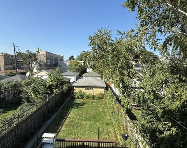 2448 W Gunnison Street - Photo Thumbnail 25