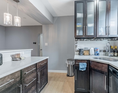5717 N Kimball Avenue - Photo Thumbnail 7