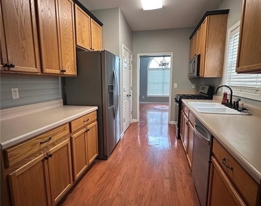 698 Parc River Boulevard - Photo Thumbnail 3
