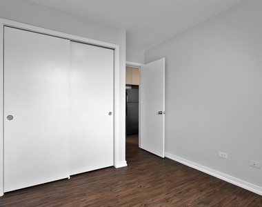 6134 N Kenmore Avenue - Photo Thumbnail 7