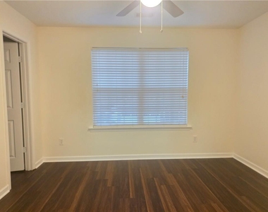 411 Chatooga Lane - Photo Thumbnail 8