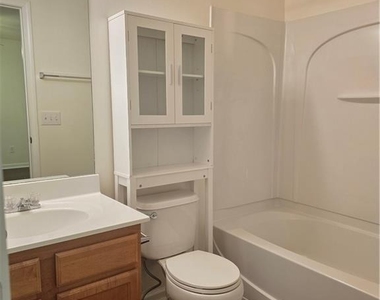 411 Chatooga Lane - Photo Thumbnail 10