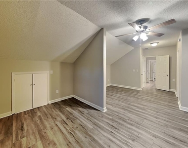 707 Ketch Cove - Photo Thumbnail 15
