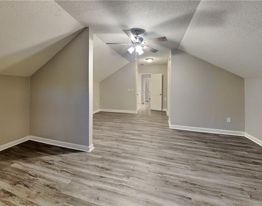 707 Ketch Cove - Photo Thumbnail 14
