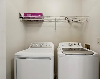 2562 Oakwood Trace - Photo Thumbnail 19
