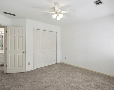 2562 Oakwood Trace - Photo Thumbnail 22