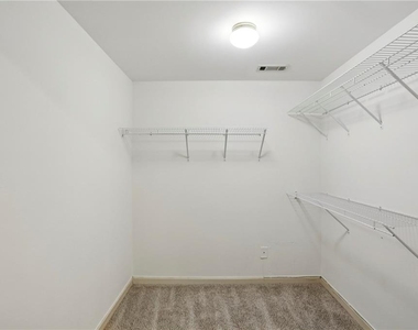 2562 Oakwood Trace - Photo Thumbnail 35