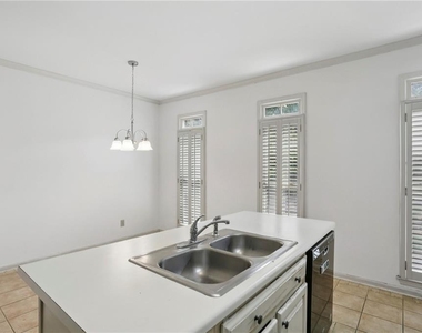 2562 Oakwood Trace - Photo Thumbnail 8
