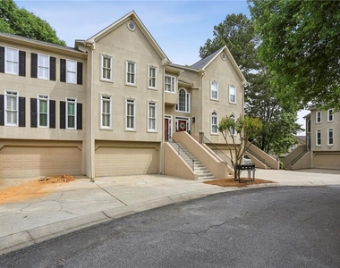 2562 Oakwood Trace - Photo Thumbnail 2