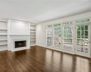 2562 Oakwood Trace - Photo Thumbnail 16