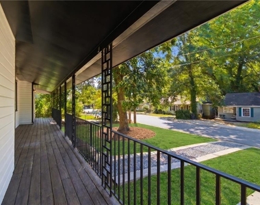 473 Morningside Drive Ne - Photo Thumbnail 5