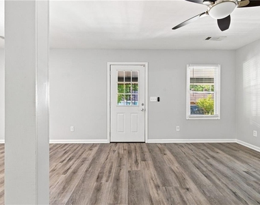 473 Morningside Drive Ne - Photo Thumbnail 8