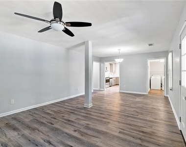 473 Morningside Drive Ne - Photo Thumbnail 7