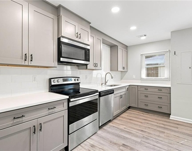 473 Morningside Drive Ne - Photo Thumbnail 12