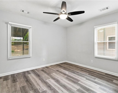 473 Morningside Drive Ne - Photo Thumbnail 28