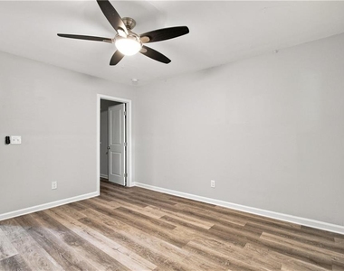 473 Morningside Drive Ne - Photo Thumbnail 25