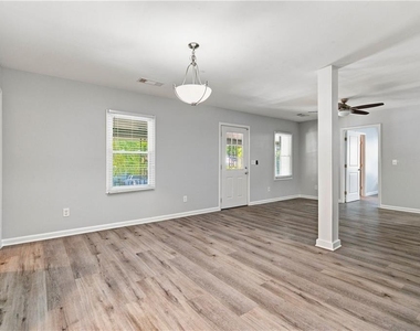 473 Morningside Drive Ne - Photo Thumbnail 11