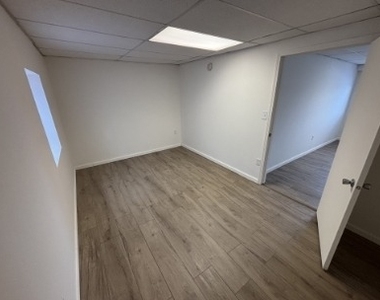 1231 N Galena Avenue - Photo Thumbnail 4
