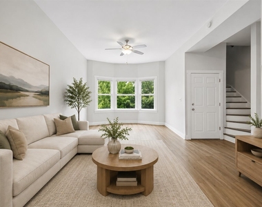 2909 N Ridgeway Avenue - Photo Thumbnail 1
