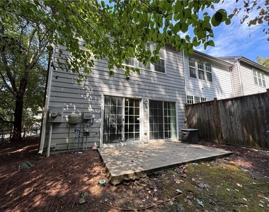 1976 Hailston Drive - Photo Thumbnail 23