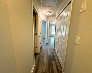 1976 Hailston Drive - Photo Thumbnail 16