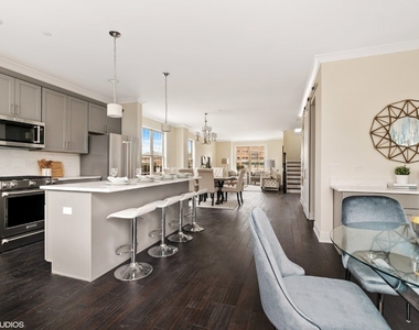 601 Broadway Street - Photo Thumbnail 9
