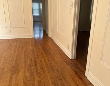 7741 S Yates Boulevard - Photo Thumbnail 6