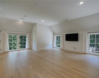 3570 Knollwood Drive Nw - Photo Thumbnail 102