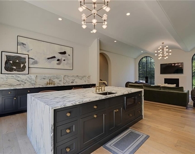 3570 Knollwood Drive Nw - Photo Thumbnail 16