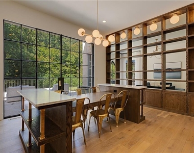 3570 Knollwood Drive Nw - Photo Thumbnail 9