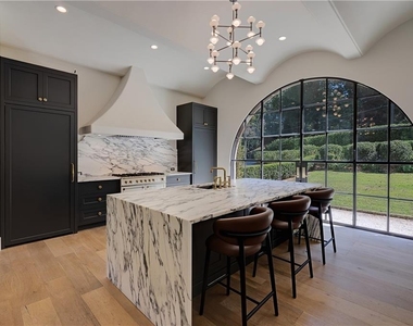 3570 Knollwood Drive Nw - Photo Thumbnail 12