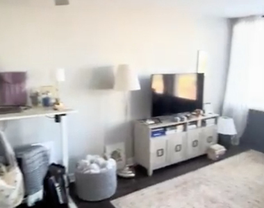 444 W Fullerton Parkway - Photo Thumbnail 7