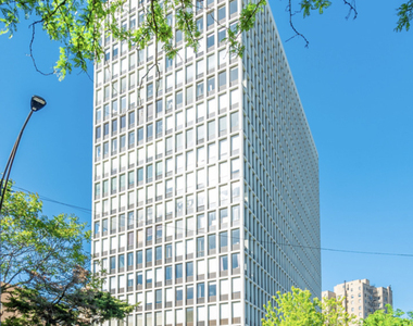 444 W Fullerton Parkway - Photo Thumbnail 1