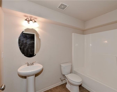 2349 White Oak Bend Se - Photo Thumbnail 2