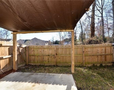 2349 White Oak Bend Se - Photo Thumbnail 1