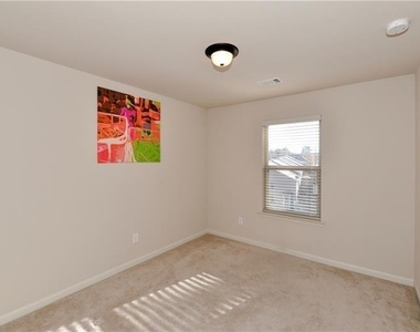 2349 White Oak Bend Se - Photo Thumbnail 8