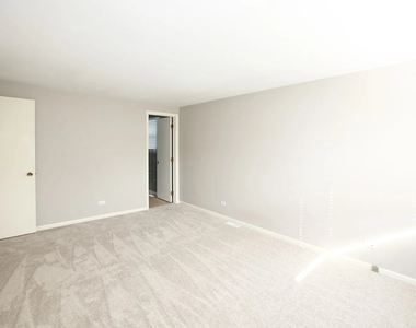 1329 Stonegate Road - Photo Thumbnail 8