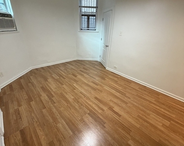 6225 N Francisco Avenue - Photo Thumbnail 8
