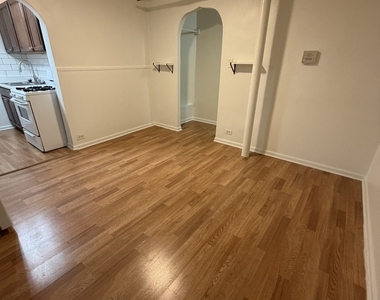 6225 N Francisco Avenue - Photo Thumbnail 2