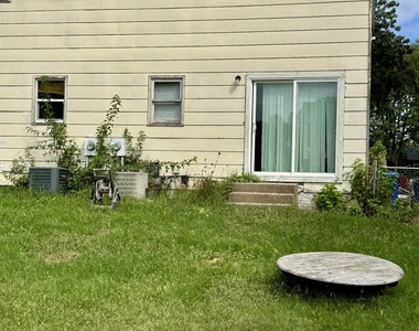 629 W 64th Street - Photo Thumbnail 10