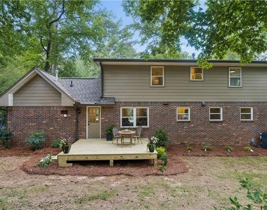 1303 Faraday Place - Photo Thumbnail 32