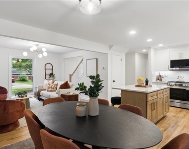 1303 Faraday Place - Photo Thumbnail 4