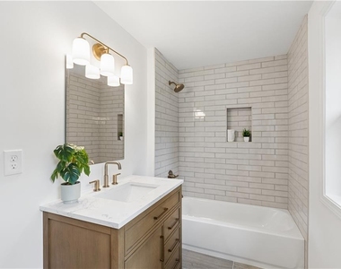 1303 Faraday Place - Photo Thumbnail 21