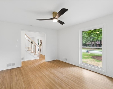 1303 Faraday Place - Photo Thumbnail 25