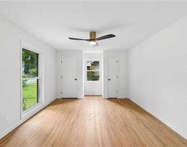 1303 Faraday Place - Photo Thumbnail 26