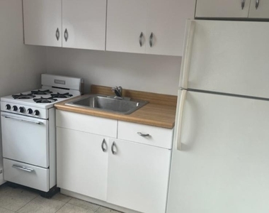 2600 W Berwyn Avenue - Photo Thumbnail 1