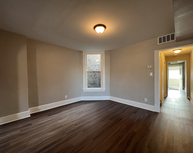 3252 S Princeton Avenue - Photo Thumbnail 4